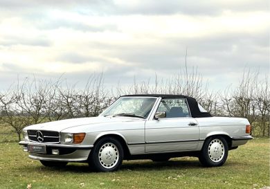 Mercedes-Benz SL 560, 1989