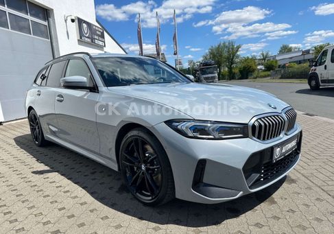 BMW 330, 2023