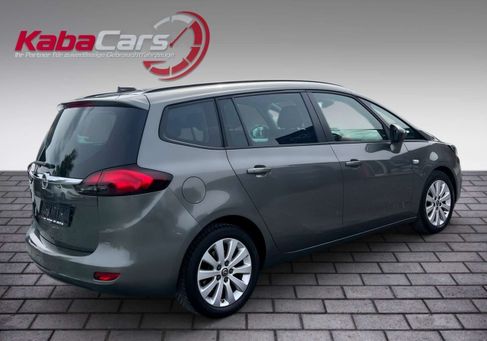 Opel Zafira, 2018