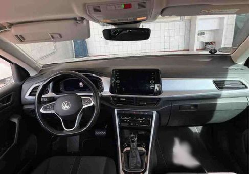 Volkswagen T-Roc, 2022 3