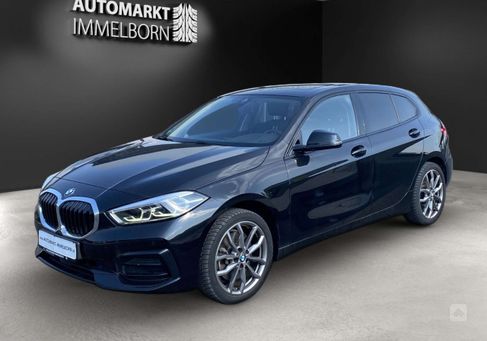 BMW 120, 2022