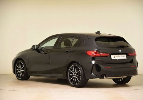 BMW 118, 2024