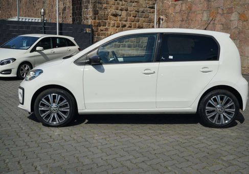 Volkswagen up!, 2017