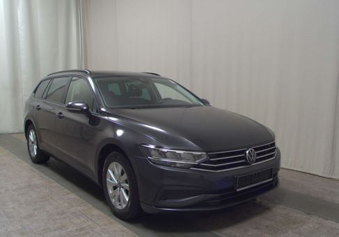 Volkswagen Passat, 2022