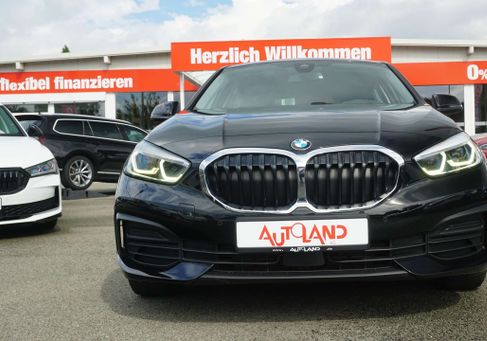 BMW 118, 2024