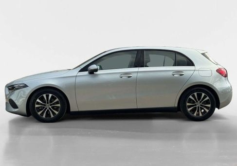 Mercedes-Benz A 200, 2025 2