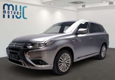 Mitsubishi Outlander, 2020