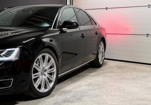 Audi A8, 2016