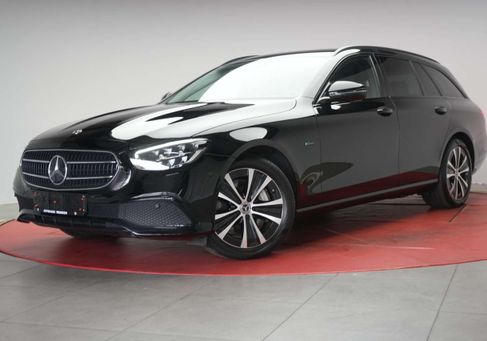 Mercedes-Benz E 300, 2021