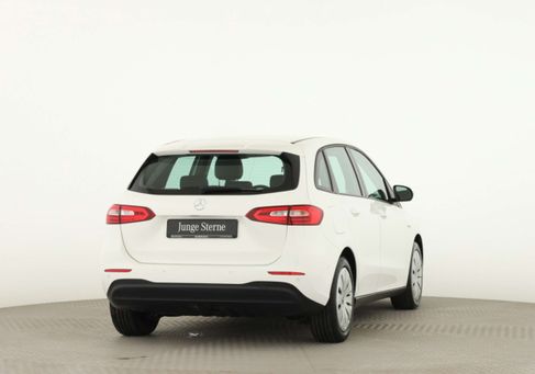 Mercedes-Benz B 250, 2021