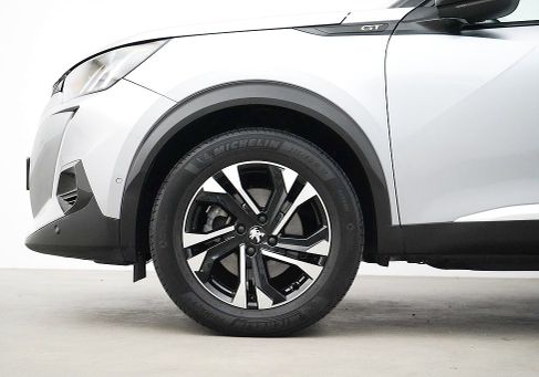 Peugeot 2008, 2021