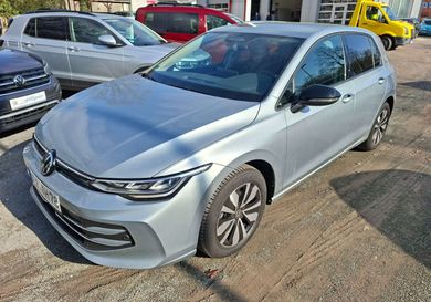 Volkswagen Golf, 2025