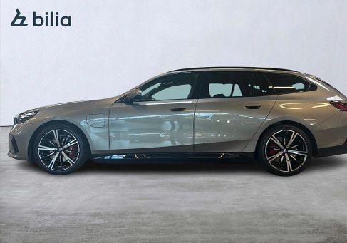 BMW 530, 2026 3