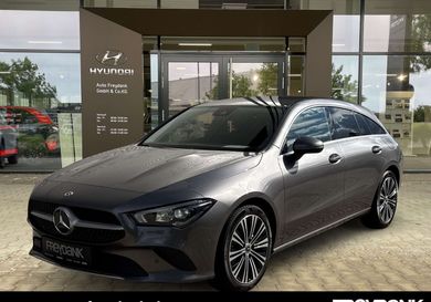Mercedes-Benz CLA 180, 2022
