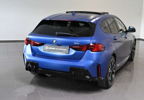 BMW 120, 2025