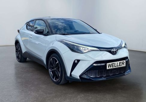 Toyota C-HR, 2022 3