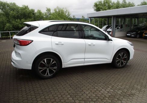 Ford Kuga, 2022