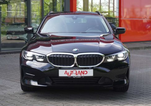 BMW 318, 2021