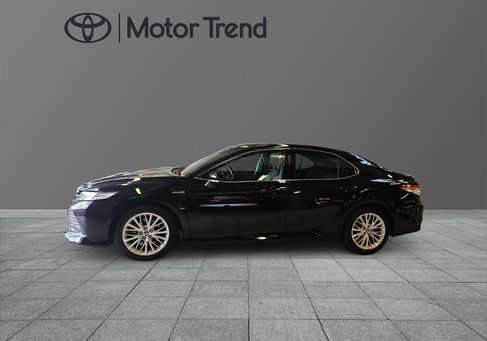 Toyota Camry, 2021 3
