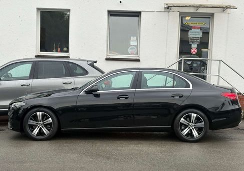 Mercedes-Benz C 300, 2022