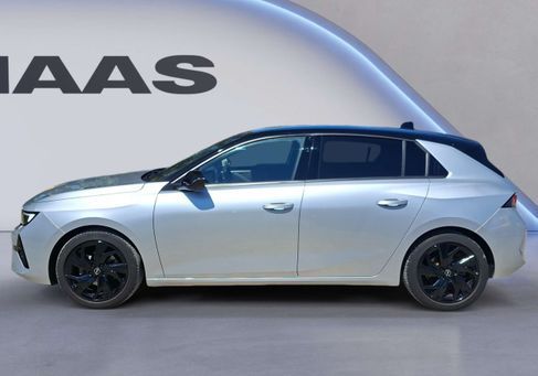 Opel Astra, 2022