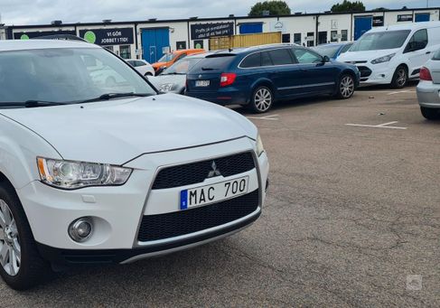 Mitsubishi Outlander, 2012