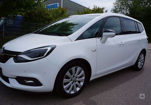 Opel Zafira, 2018