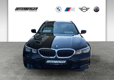 BMW 318, 2022