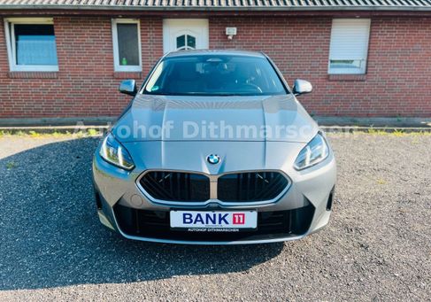 BMW 120, 2025