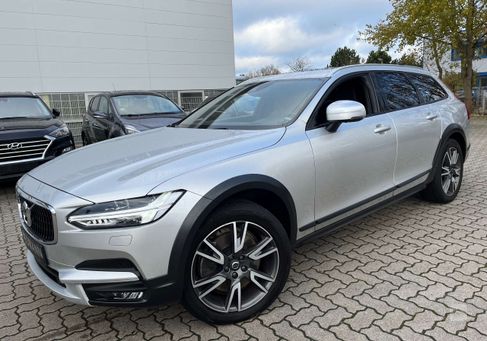 Volvo V90 Cross Country, 2019