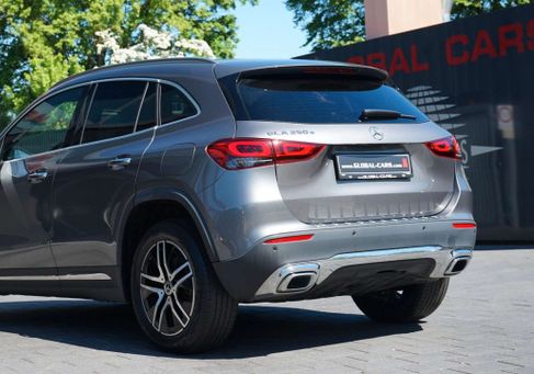 Mercedes-Benz GLA 250, 2021