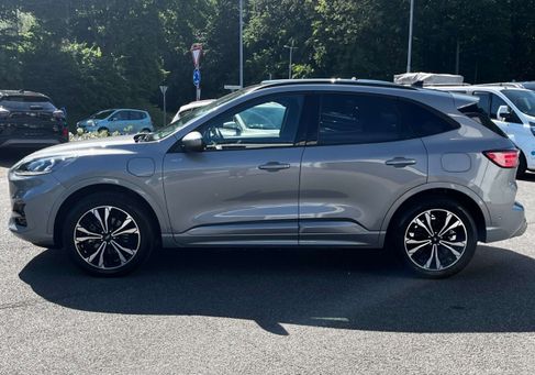 Ford Kuga, 2022