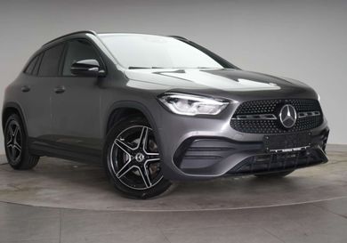 Mercedes-Benz GLA 200, 2021