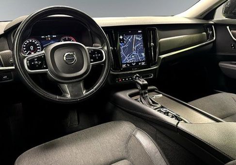 Volvo V90 Cross Country, 2019