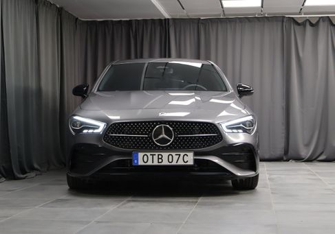 Mercedes-Benz CLA 200, 2025