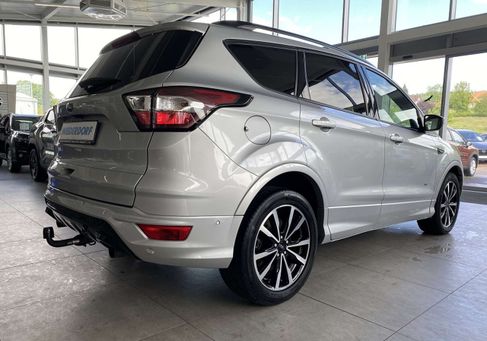 Ford Kuga, 2019