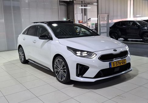 Kia Pro cee'd, 2021