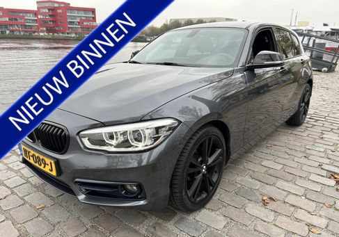 BMW 118, 2015