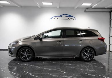 Toyota Auris Touring Sports, 2016