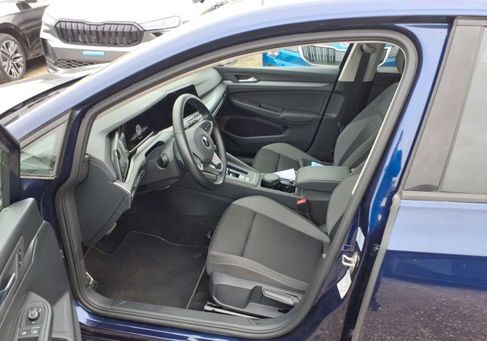 Volkswagen Golf, 2022