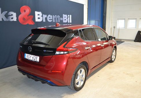 Nissan Leaf, 2021 3