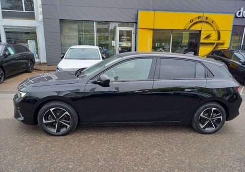 Opel Astra, 2024