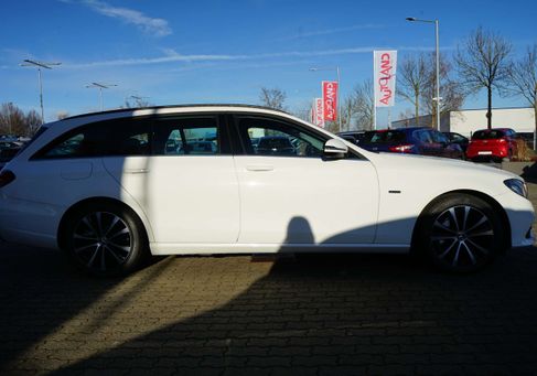 Mercedes-Benz E 300, 2020