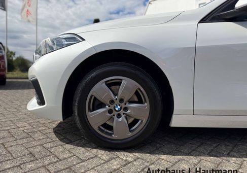 BMW 118, 2023 3