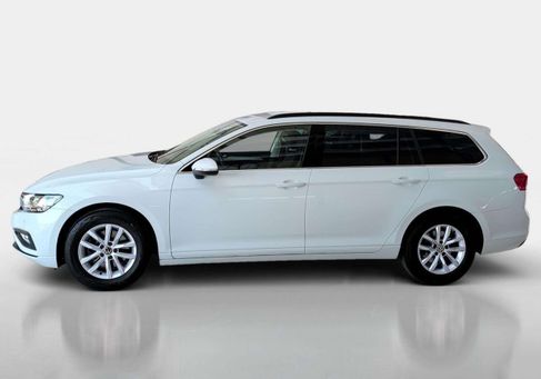 Volkswagen Passat Variant, 2023