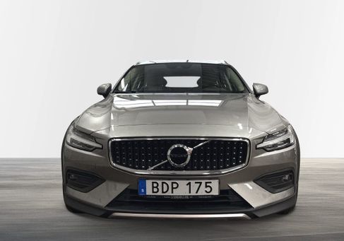 Volvo V60 Cross Country, 2019
