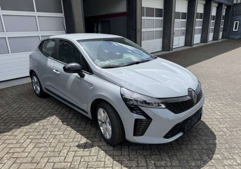 Renault Clio, 2025