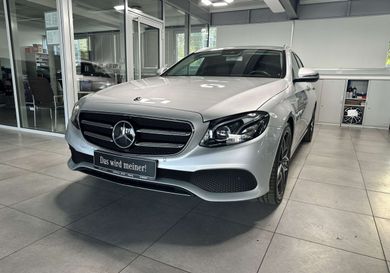 Mercedes-Benz E 200, 2020