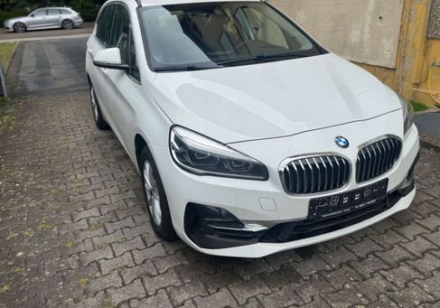BMW 218, 2018 3