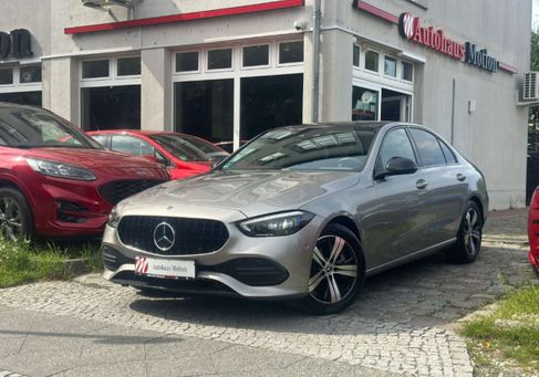 Mercedes-Benz C 300, 2022